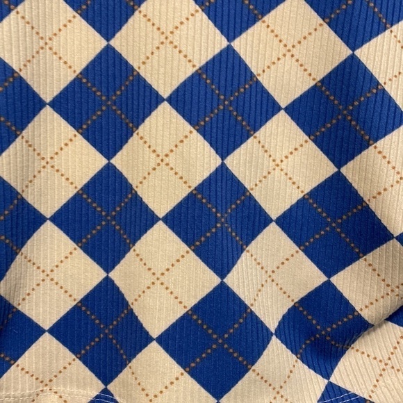Fashion nova a day at the race | tan & blue checkered triangle crop button up| M - Picture 10 of 13